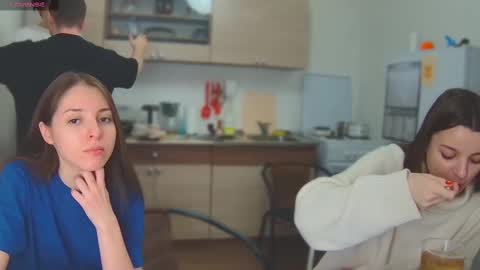 Snapshot of ihavepaws33 chatting on March 6, 5:54 pm Julia and Mira online show from March 6, 5:54 pm