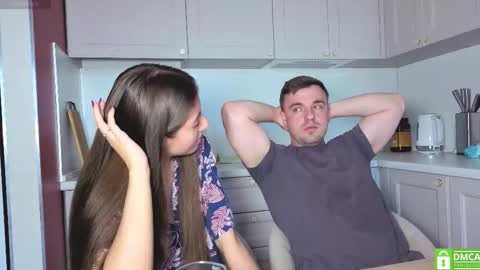 Snapshot of ihavepaws33 chatting on September 11, 10:37 am Julia and Mira online show from September 11, 10:37 am