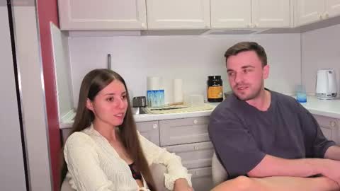 Snapshot of ihavepaws33 chatting on September 13, 10:20 pm Julia and Mira online show from September 13, 10:20 pm