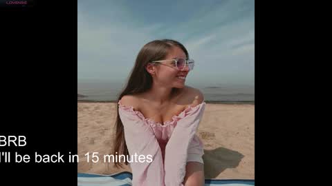 Snapshot of ihavepaws33 chatting on September 14, 6:18 pm Julia and Mira online show from September 14, 6:18 pm