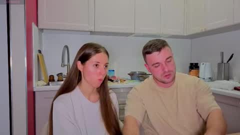 Snapshot of ihavepaws33 chatting on September 25, 5:05 pm Julia and Mira online show from September 25, 5:05 pm