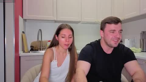 Snapshot of ihavepaws33 chatting on November 5, 5:57 pm Julia and Mira online show from November 5, 5:57 pm