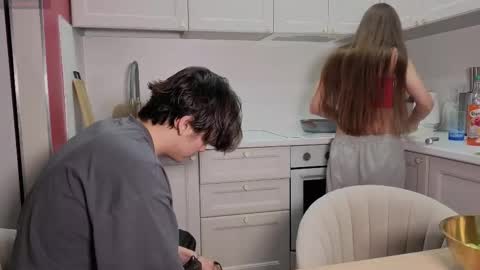 Snapshot of ihavepaws33 chatting on November 13, 11:20 am Julia and Mira online show from November 13, 11:20 am