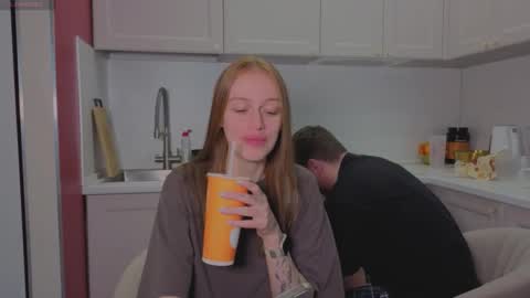 Snapshot of ihavepaws33 chatting on December 14, 11:59 am Julia and Mira online show from December 14, 11:59 am