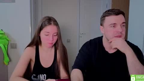 Snapshot of ihavepaws33 chatting on February 4, 8:58 pm Julia and Mira online show from February 4, 8:58 pm