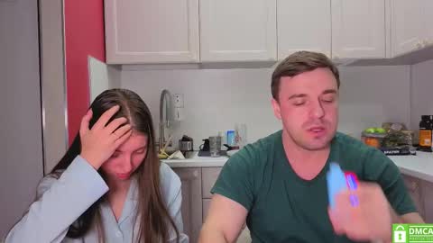 Snapshot of ihavepaws33 chatting on February 17, 9:10 pm Julia and Mira online show from February 17, 9:10 pm