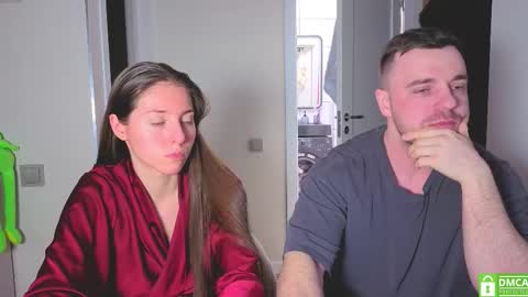 Snapshot of ihavepaws33 chatting on February 28, 6:20 pm Julia and Mira online show from February 28, 6:20 pm