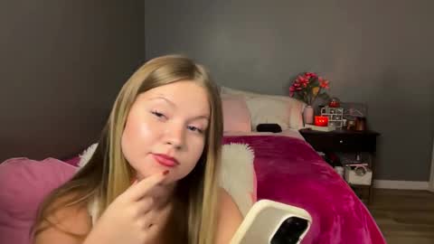 cassie online show from October 30, 8:20 pm