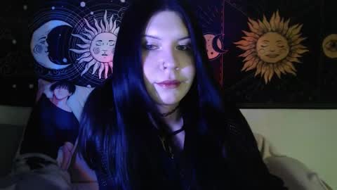 Vella online show from March 3, 8:59 pm