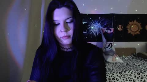 Vella online show from May 31, 6:09 pm