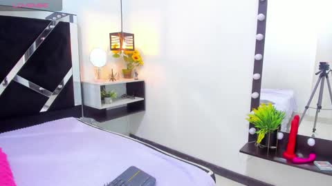 Isabella online show from October 25, 2:13 pm