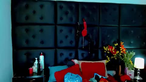iisalombardi online show from May 22, 2:51 am