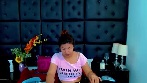 iisalombardi online show from May 26, 2:51 am