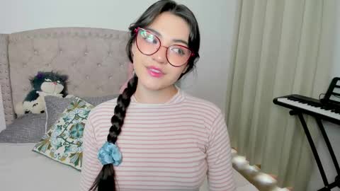 Snapshot of iki_mei chatting on September 19, 7:47 pm Maria online show from September 19, 7:47 pm