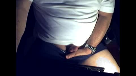 ikissuuuu online show from January 16, 4:22 pm