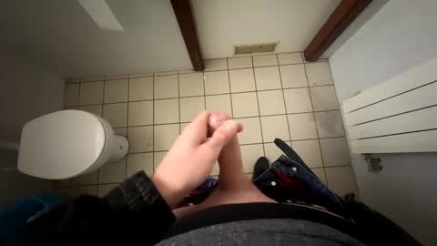 Snapshot of ilconte81 chatting on January 20, 1:11 pm ilconte81 online show from January 20, 1:11 pm