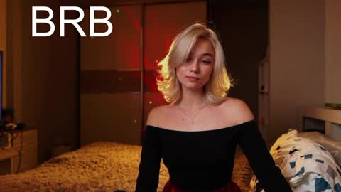 ileanacampbel online show from December 9, 4:45 am