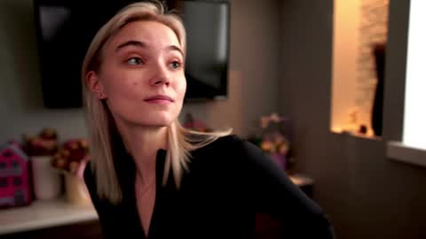 ileanacampbel online show from January 14, 7:48 am