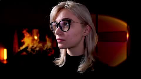 ileanacampbel online show from January 19, 5:15 am