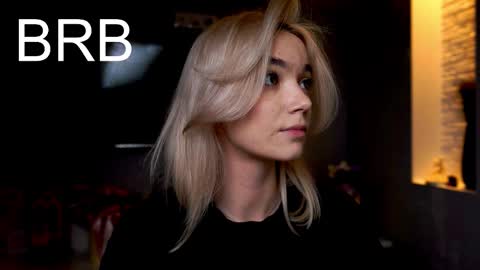 ileanacampbel online show from September 15, 4:01 am