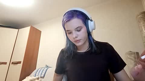 Snapshot of ilianabilly chatting on February 4, 4:13 pm Aurora online show from February 4, 4:13 pm