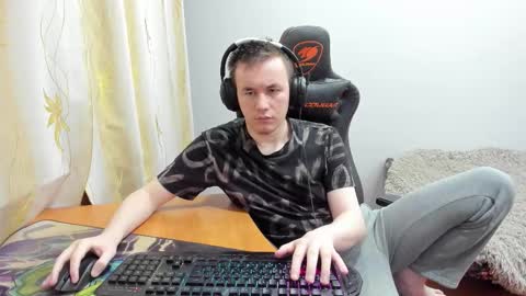 iliaskris online show from November 9, 12:09 am