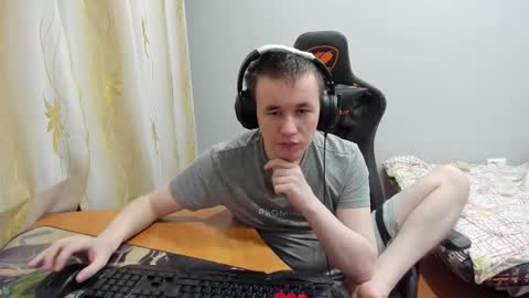 iliaskris online show from November 12, 12:55 am