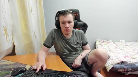 iliaskris online show from November 15, 12:02 pm