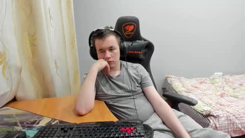 iliaskris online show from November 26, 7:37 pm