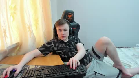 iliaskris online show from April 29, 2:59 am