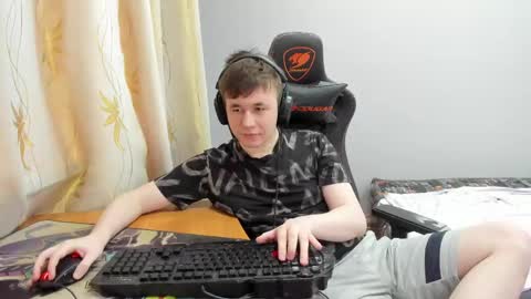 iliaskris online show from May 13, 12:08 am