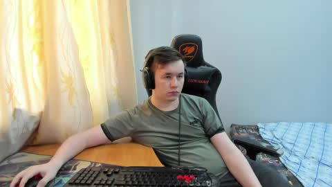 iliaskris online show from May 23, 10:08 am
