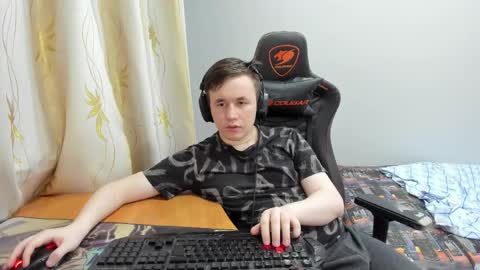 iliaskris online show from May 26, 8:49 pm