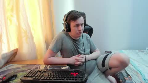 iliaskris online show from June 22, 3:25 am