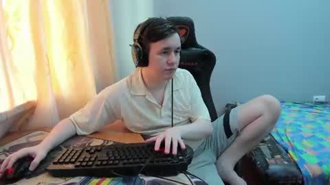 iliaskris online show from July 14, 2:05 am