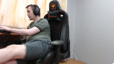 lord online show from December 5, 7:06 am