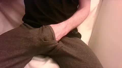 Snapshot of illubricat chatting on February 15, 4:56 pm illubricat online show from February 15, 4:56 pm