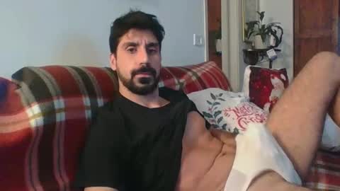 Snapshot of ilmangj90 chatting on December 18, 3:22 pm ilmangj90 online show from December 18, 3:22 pm