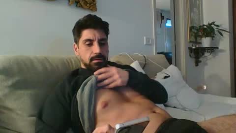 Snapshot of ilmangj90 chatting on January 27, 4:01 pm ilmangj90 online show from January 27, 4:01 pm