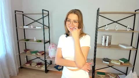 Ilona online show from July 3, 6:53 am
