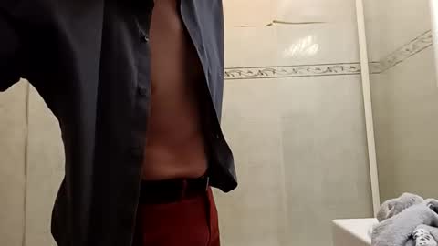 ilovecuteguy79 online show from March 30, 5:19 am