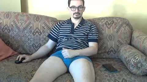 ilovecuteguy79 online show from June 25, 5:12 am