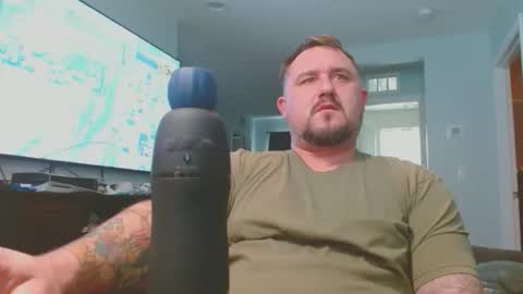 Letsgogetit online show from December 22, 4:04 pm