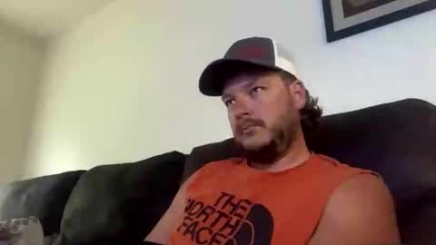 ilovefishing4 online show from April 18, 11:38 pm