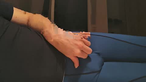 Snapshot of ilovesquirterz1 chatting on December 18, 5:26 am Ilovesquirterz1 online show from December 18, 5:26 am