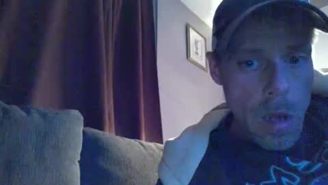 Snapshot of ilovesquirterz1 chatting on February 5, 9:15 am Ilovesquirterz1 online show from February 5, 9:15 am