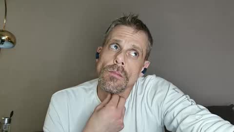 Snapshot of ilovesquirterz1 chatting on March 10, 7:53 am Ilovesquirterz1 online show from March 10, 7:53 am