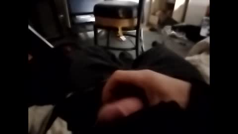 Snapshot of iloveyourabuse chatting on December 17, 7:03 am iloveyourabuse online show from December 17, 7:03 am