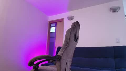 Snapshot of im__kaia chatting on February 7, 9:29 pm Kaia online show from February 7, 9:29 pm