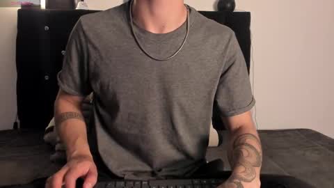 Snapshot of im__thomas chatting on September 25, 5:22 am IM  THOMAS online show from September 25, 5:22 am